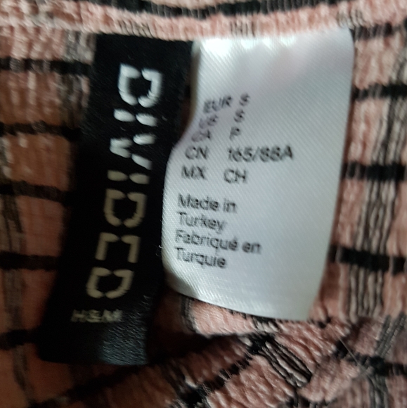 H&M long sleeved crop top - Picture 3 of 3